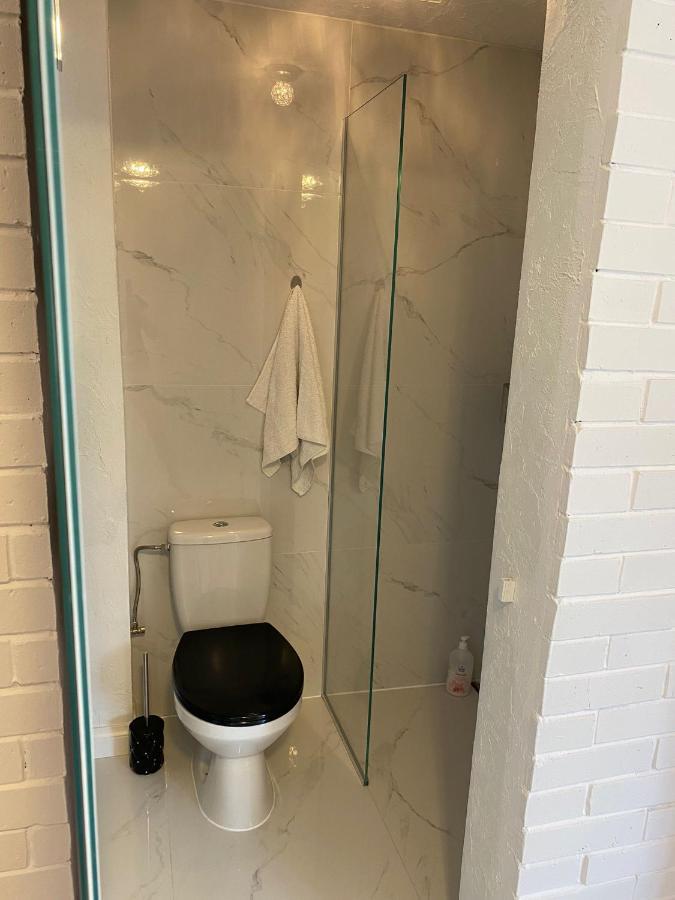 Apartment White *